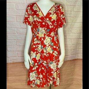 Les amis woman floral print  Dress size L
